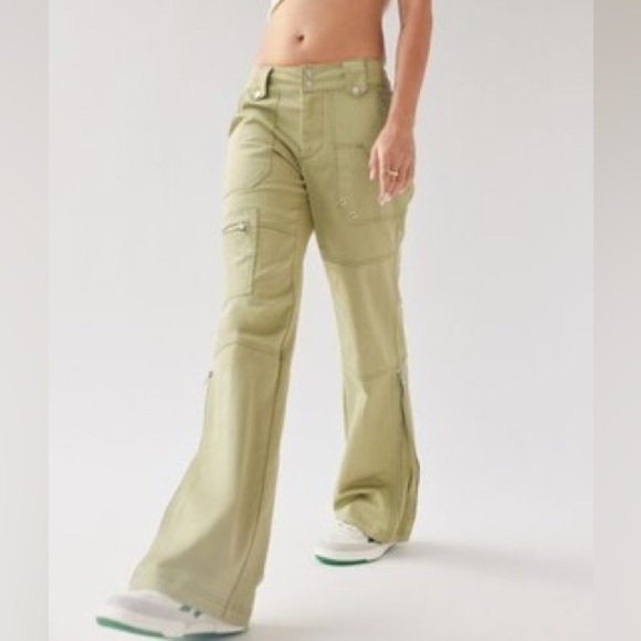 BDG Cargo Wide Leg Zipper. Size 4 - Picture 1 of 8